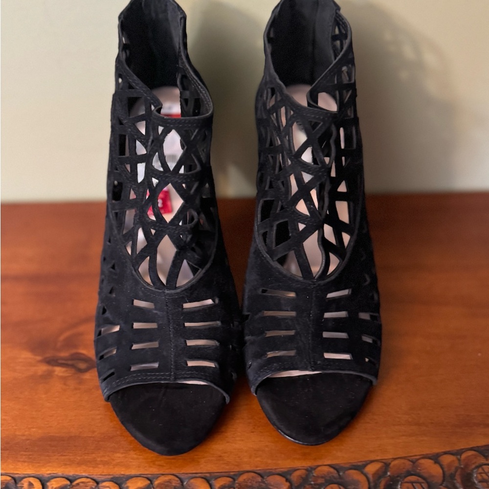 women's rammee high heel sandals 6.5 
INC international concepts. Macy’s